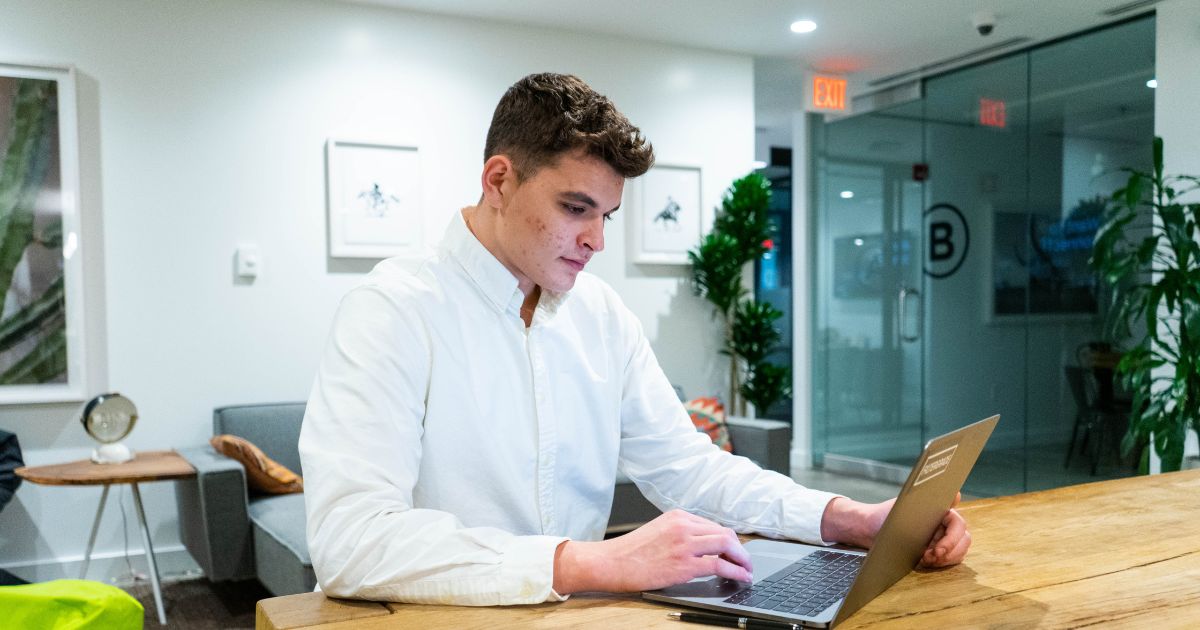 Improve Productivity & Security With Windows Autopatch